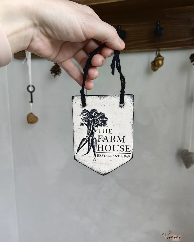 Деревянная подвеска-флажок в стиле FarmHouse — FarmHouse