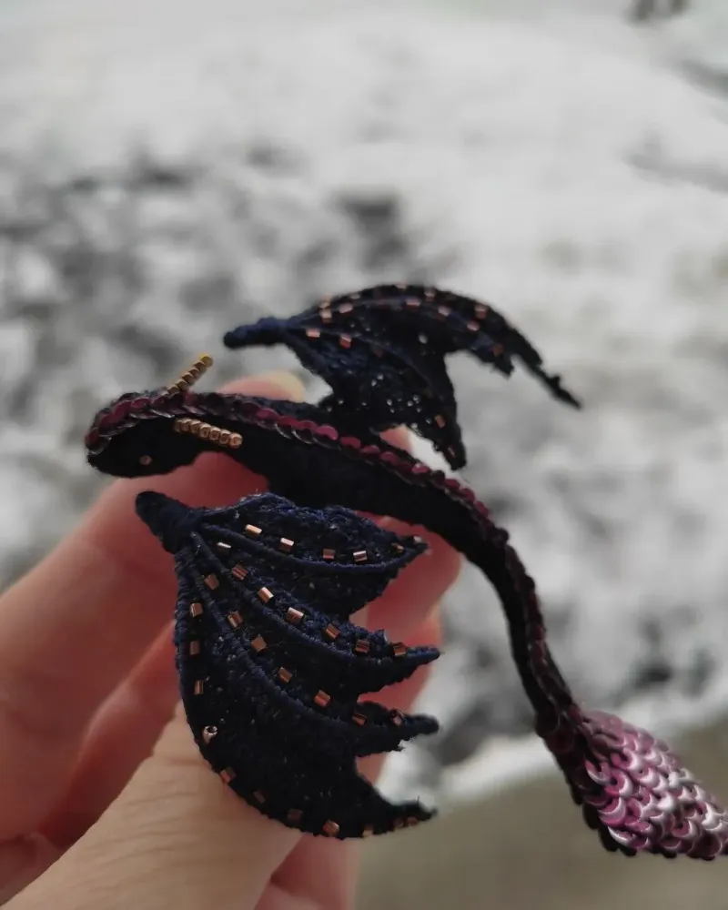 Брошь-дракончик «Little Dragons», чёрная — Основной