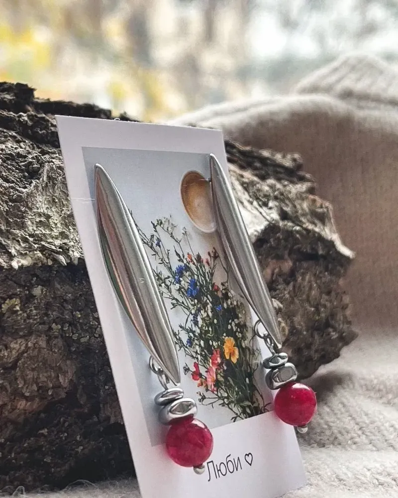 Серьги из халцедона и гематита