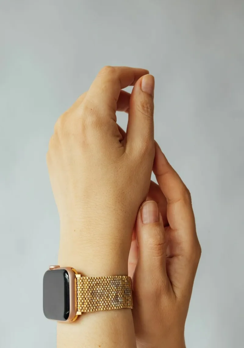 Ремешок из бисера для Apple Watch 38–40 мм