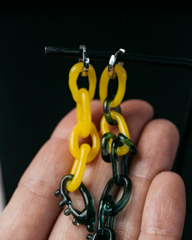 Серьги из стекла ассиметричные