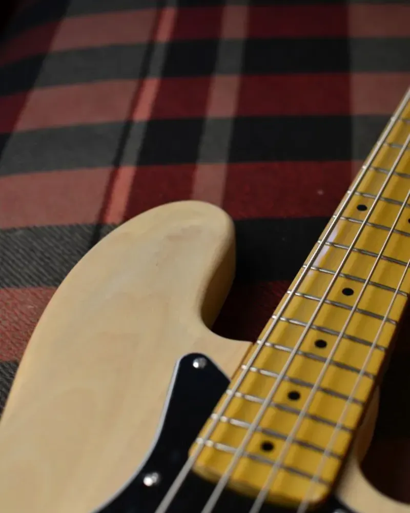 Бас-гитара Custom Jazz Bass — Берёза
