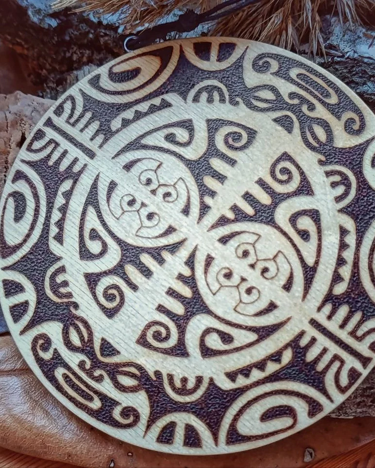 Панно из березы