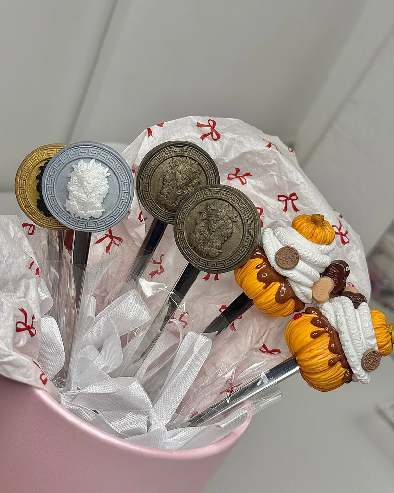 Ложка с декором