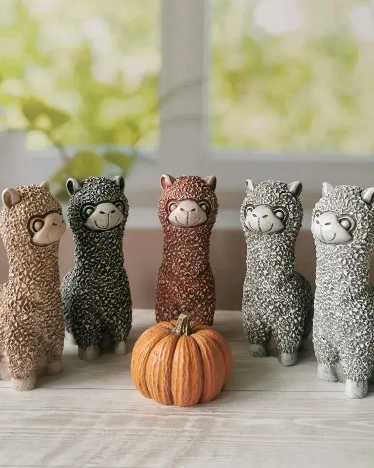 Альпака, фигурка из гипса