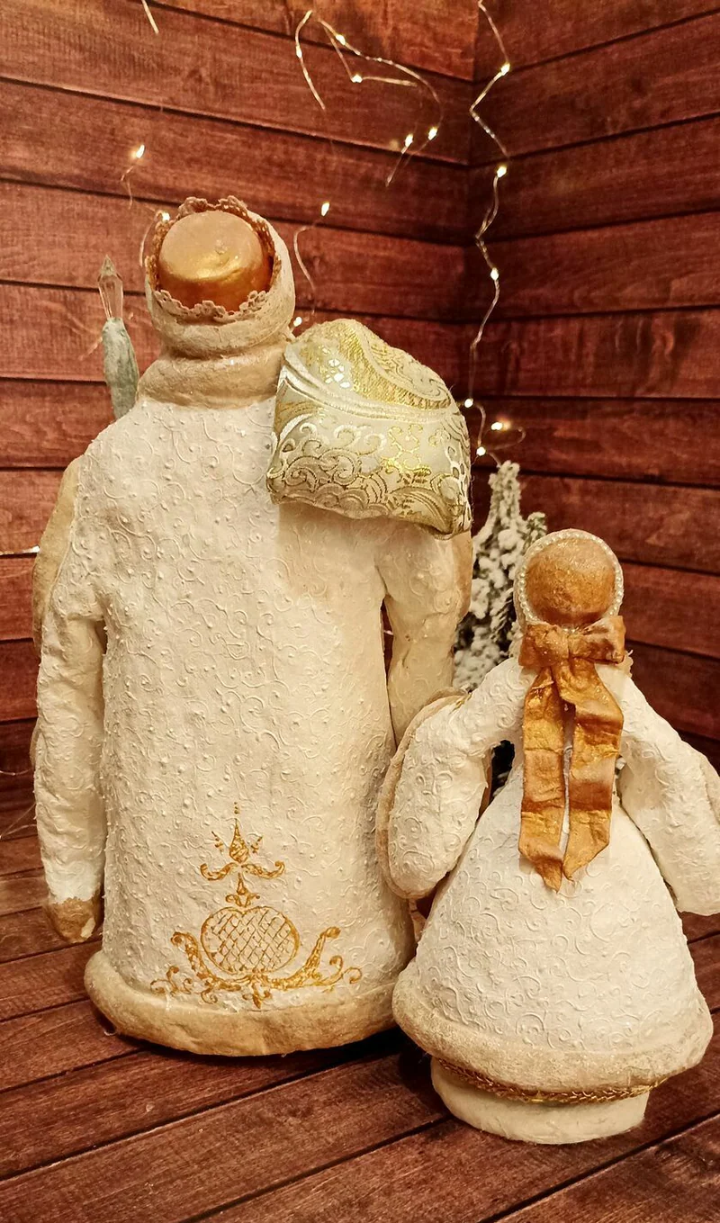 Дед Мороз и Снегурочка, белая пара