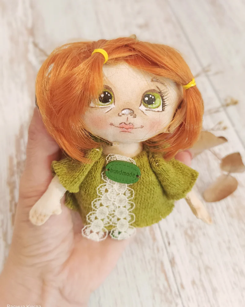 Кукла - брелок