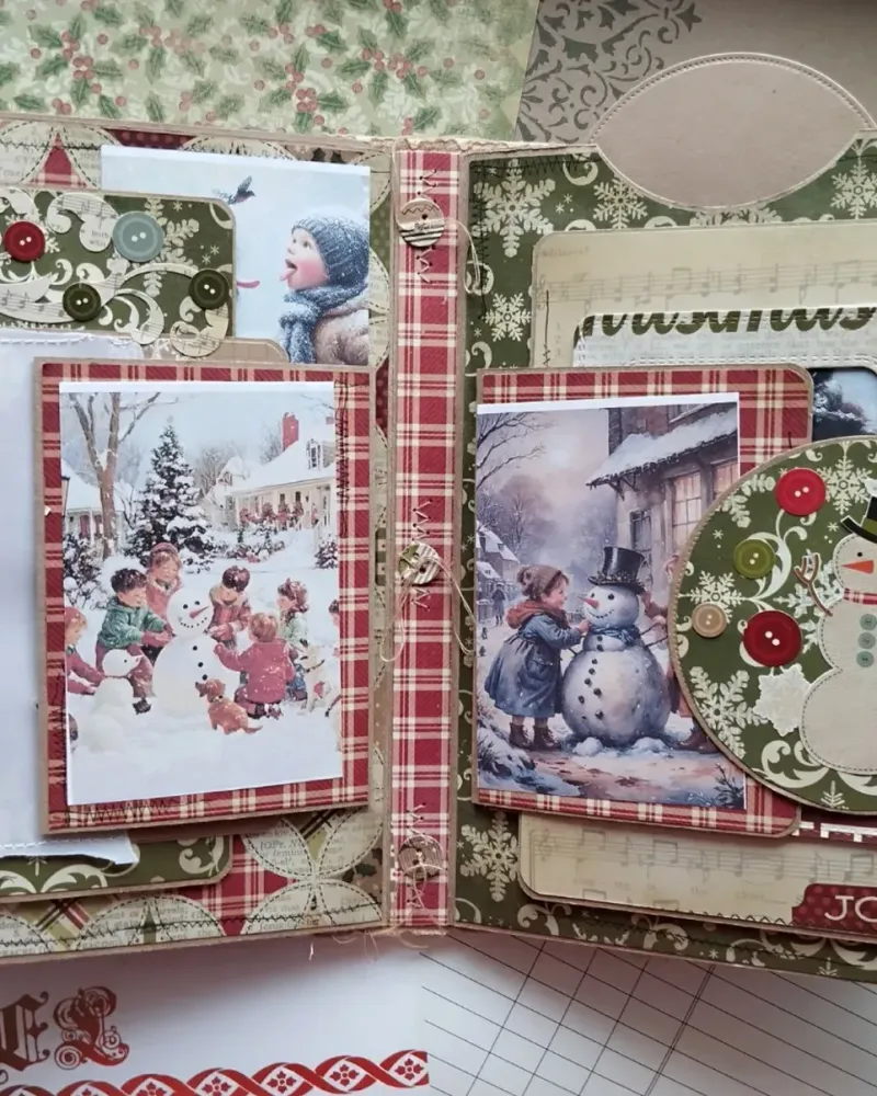 Новогодний фотоальбом в красную клетку