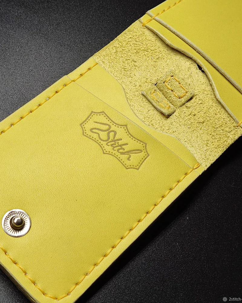 Бейджхолдер Yellow