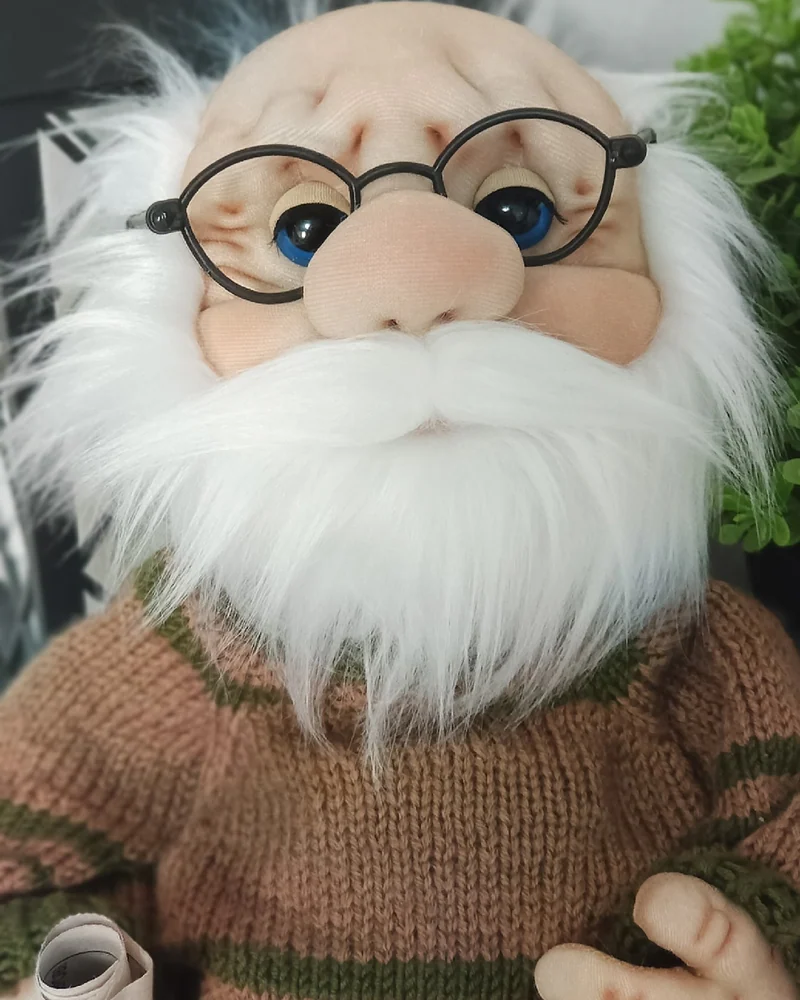 Читающий домовой