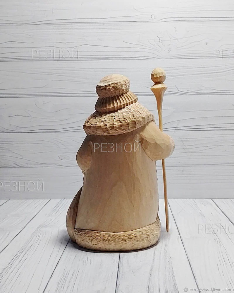 Скульптура Деда Мороза