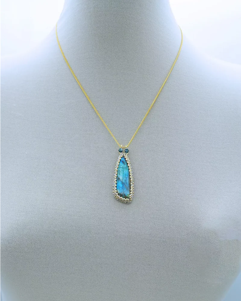 Подвеска ручной работы с лабрадором и Swarovski