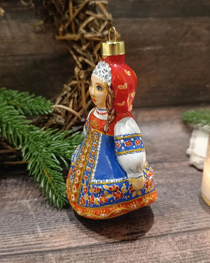 Ёлочная игрушка "Алёнка"