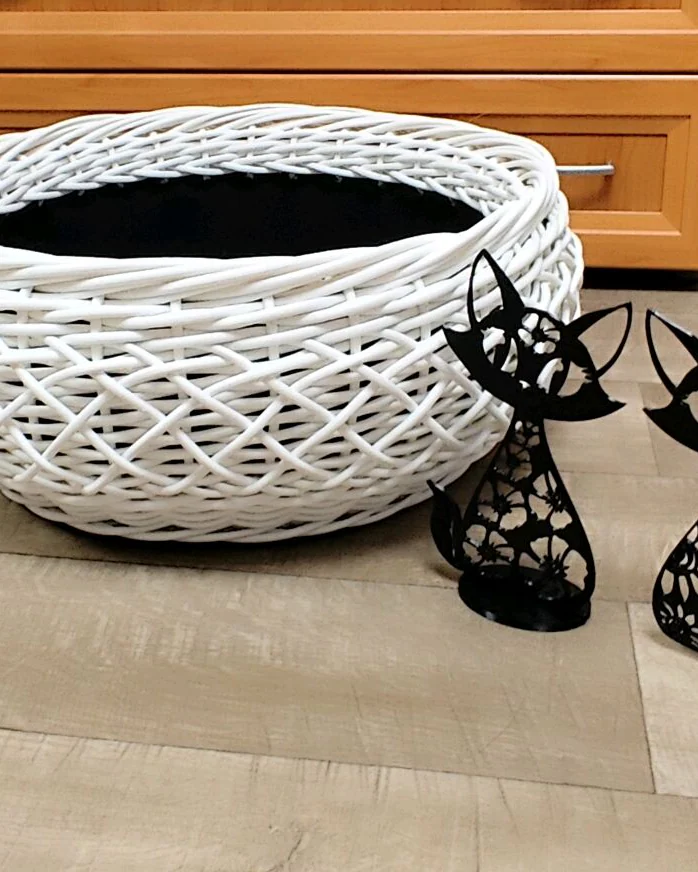 Низкое кашпо из ротанга, белое и изумрудное, 20 л