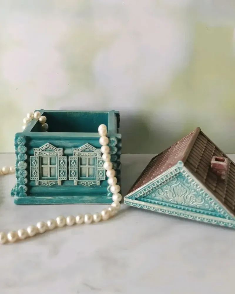 Шкатулка «Русская изба» — Бирюзовая