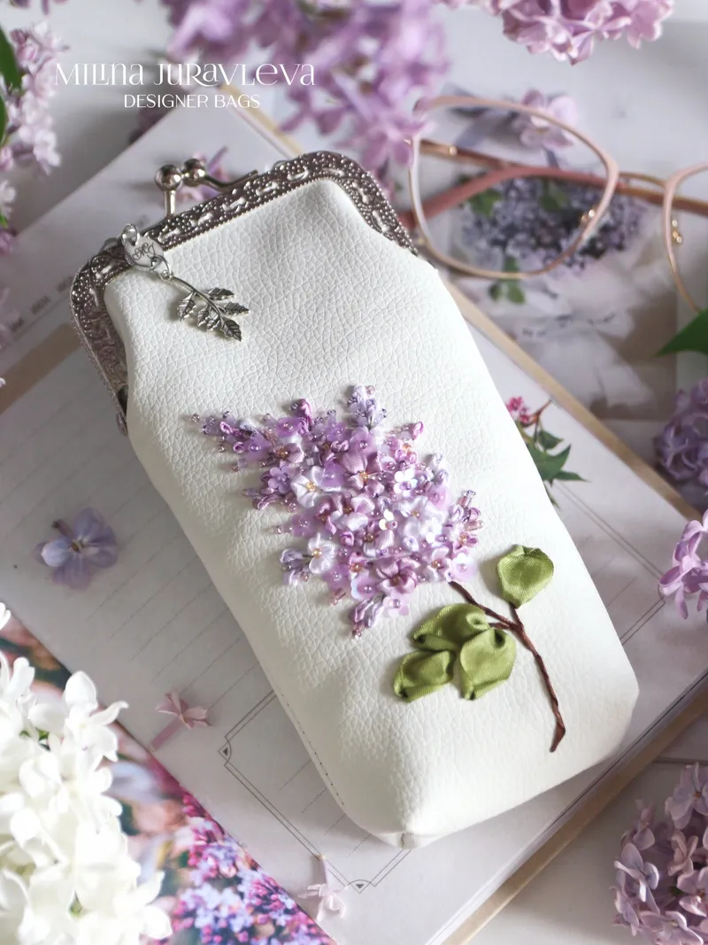 Очечник из экокожи «Сирень», белый
