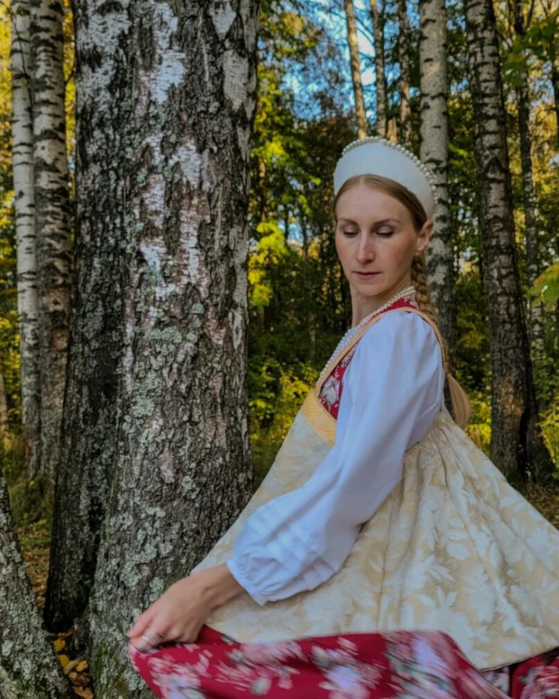 Епанечка русская, золотистая
