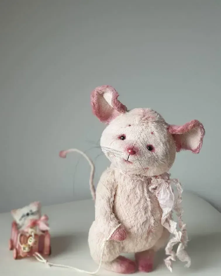 Мышонок и котик — Основной
