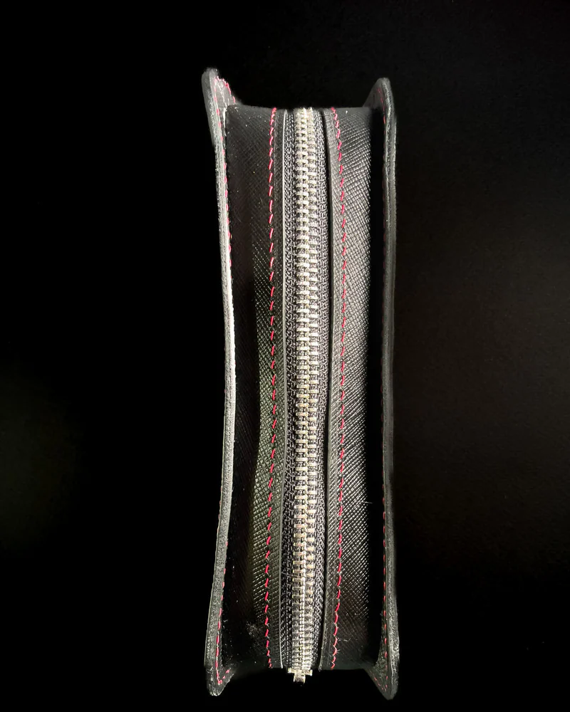 Пенал на молнии из кожи Saffiano — Чёрный