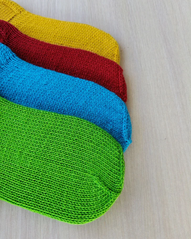 Зелёные яркие вязаные носки шерстяные Базовая коллекция RussianSocks — Зеленые носки