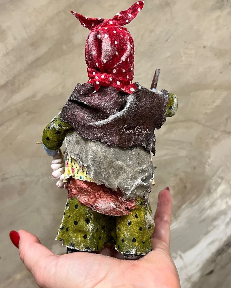 Ватная ёлочная / интерьерная игрушка БАБА ЯГА
