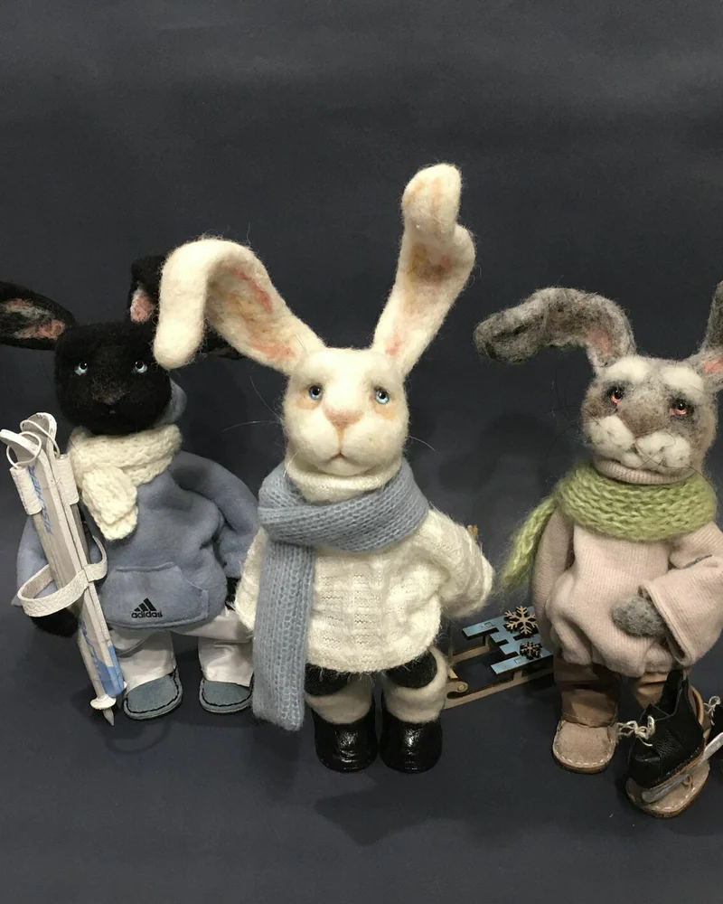Заяц Елисей. Игрушка из шерсти
