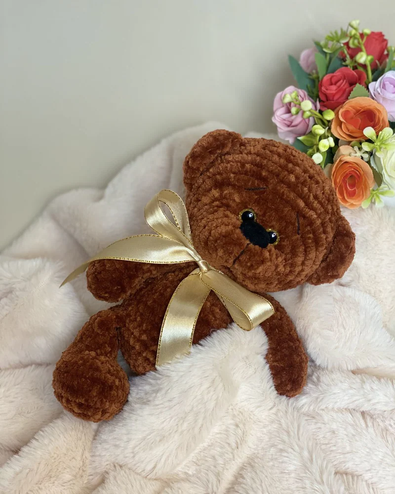 Вязаный коричневый мишка амигуруми