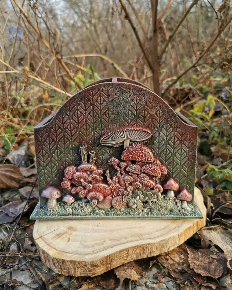 Карандашница с мухоморами, 2 секции