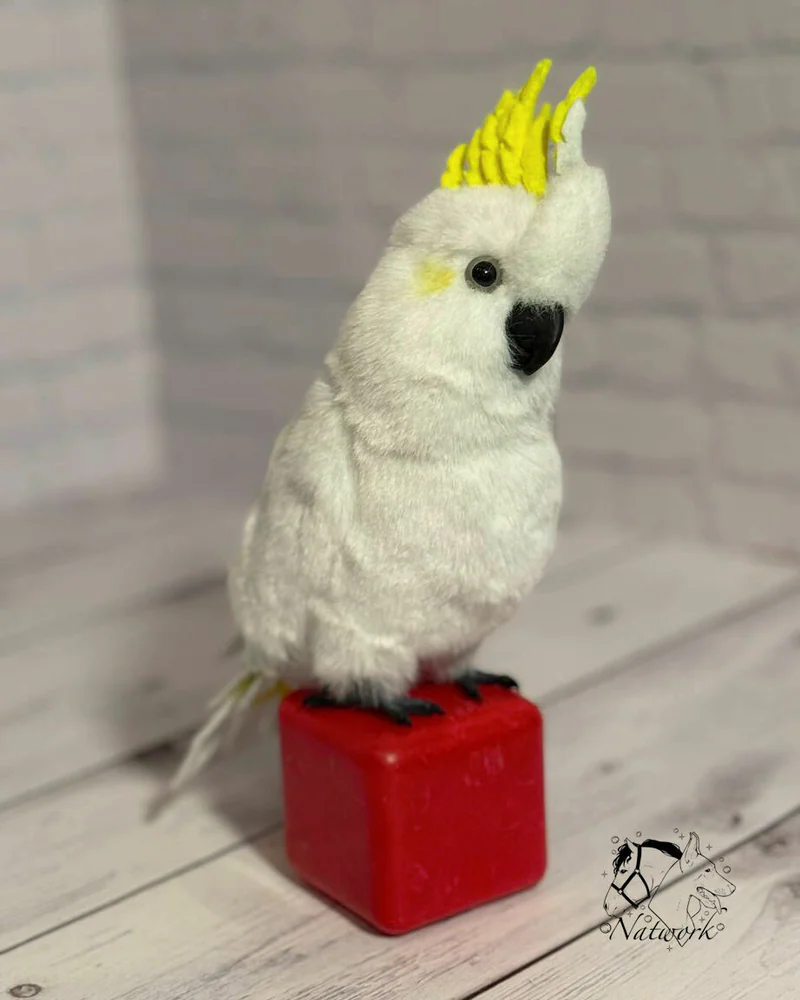 Реалистичная игрушка попугай Желтохохлый какаду