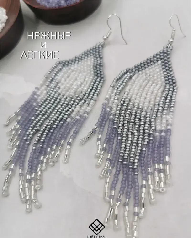 Серьги из бисера сиреневые