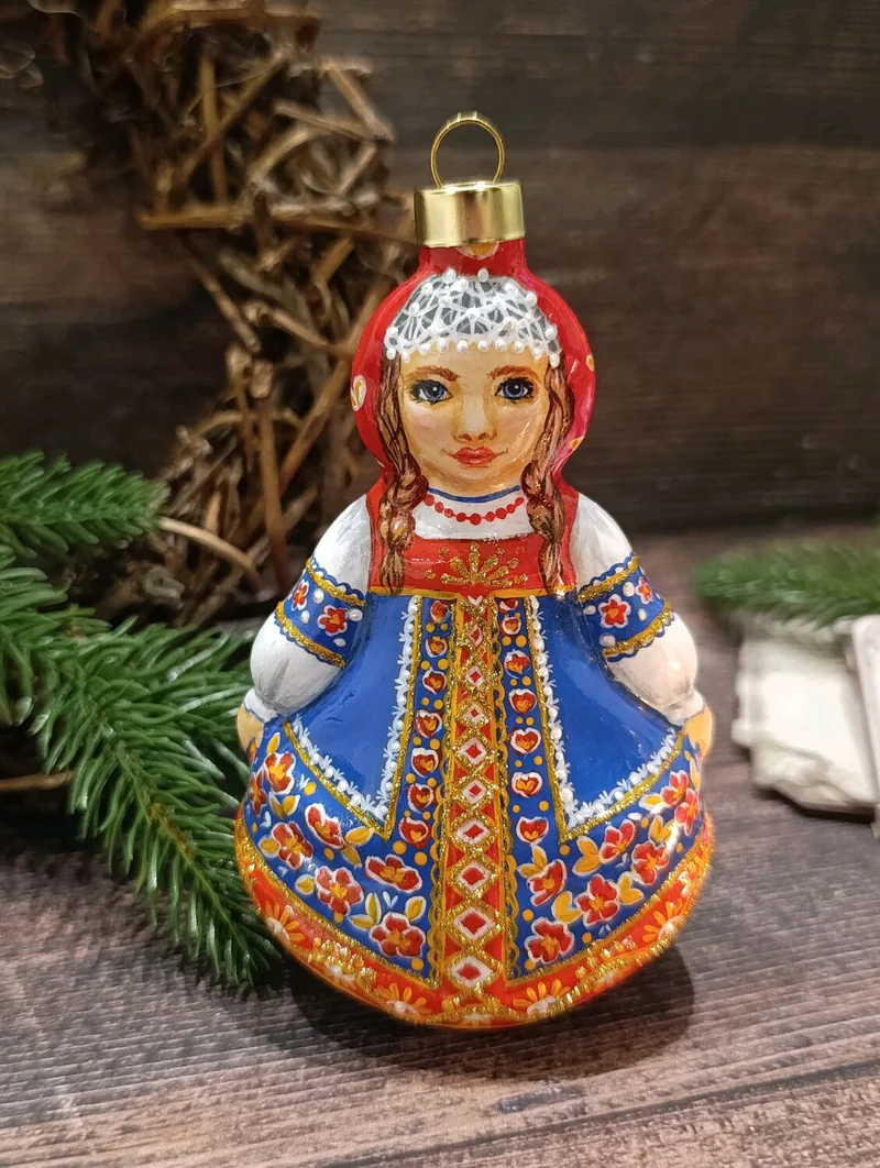 Ёлочная игрушка "Алёнка"