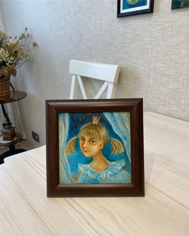 Картина «Принцесса в голубом», акрил, 20×20 см с рамой