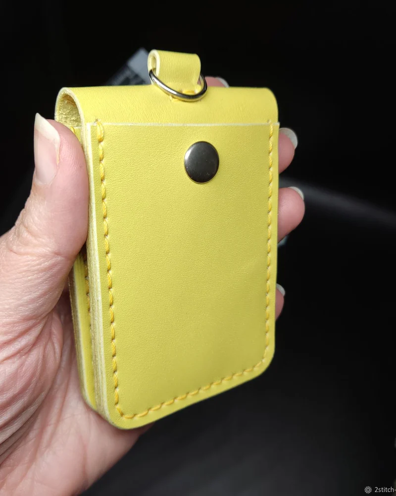 Бейджхолдер Yellow