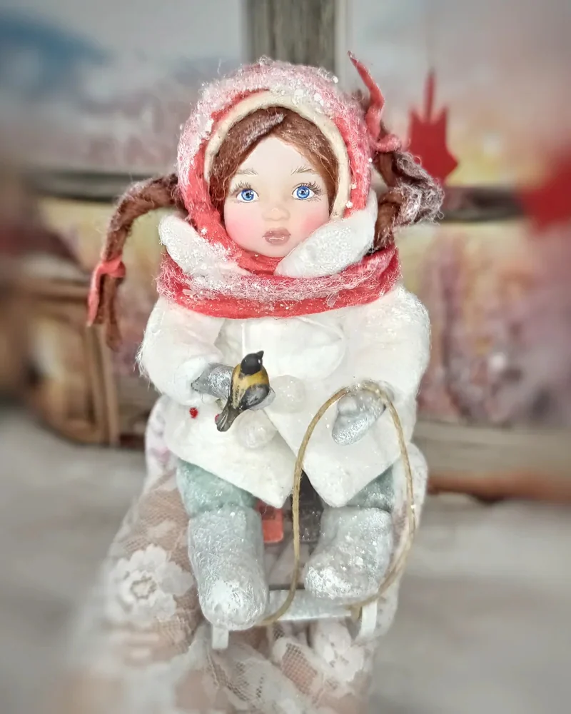 Ватная игрушка "Девочка с косичками"