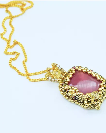 Подвеска ручной работы с родонитом и Swarovski