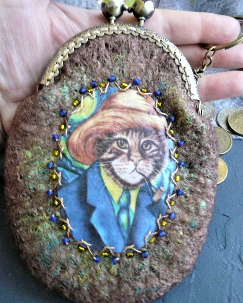 Кошелек женский с фермуаром. Кошелек монетница. Кот