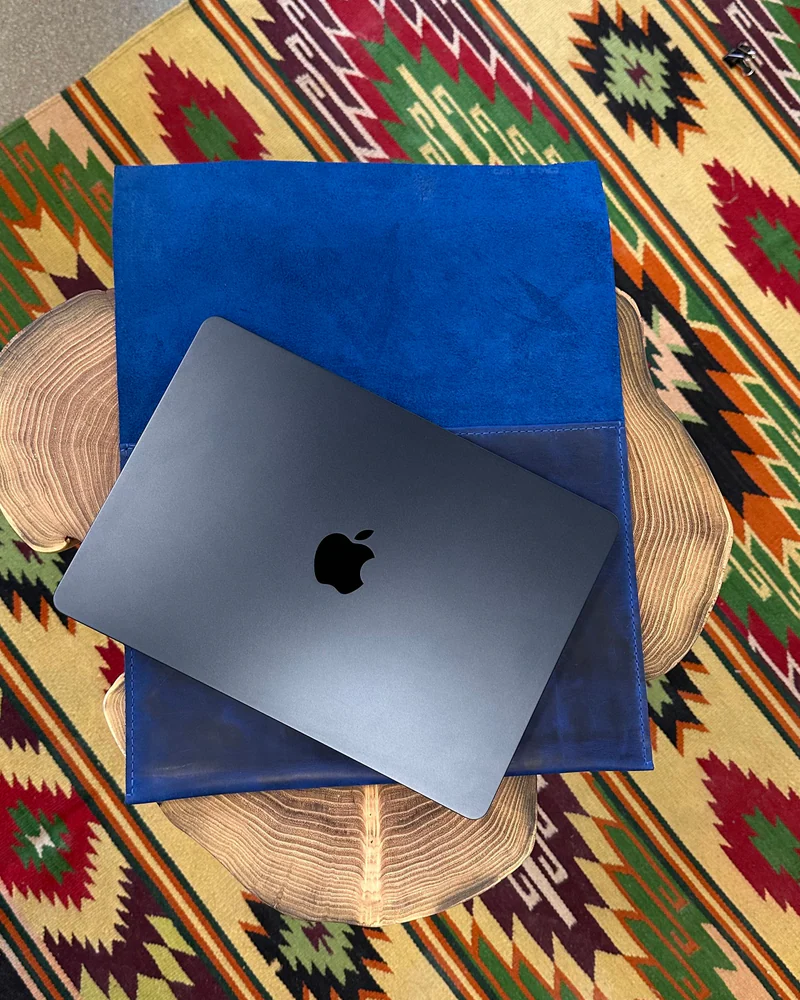 Синяя папка для MacBook