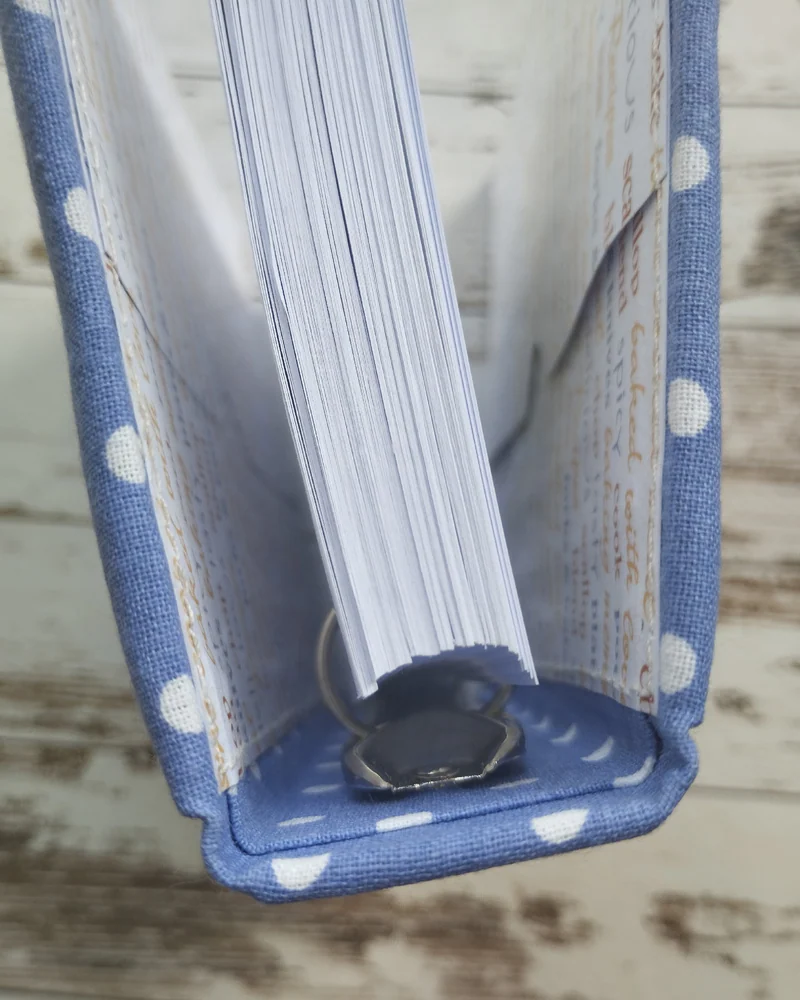 Кулинарная книга на кольцах 13×16 см — Синяя в горошек, тарталетка