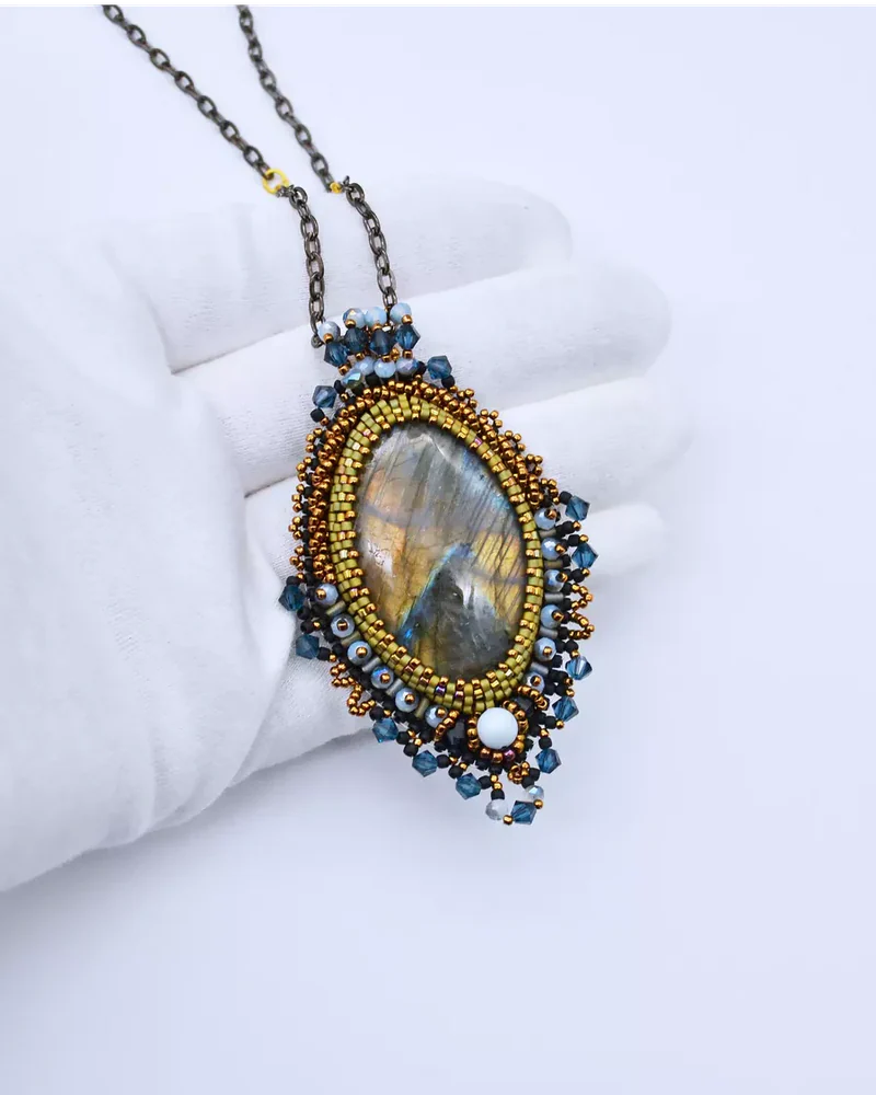 Авторский кулон с лабрадором и Swarovski