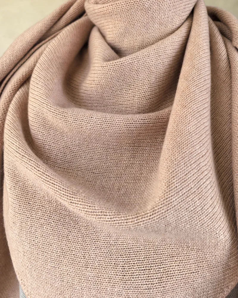 Комплект шапка и косынка из 100% кашемира
