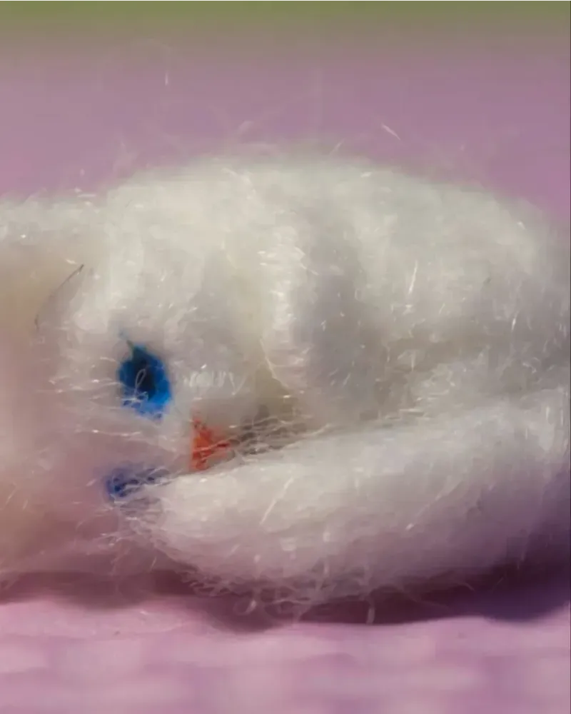 Лежащий котёнок для кукольного домика, 1:6 — Белый, из акрила