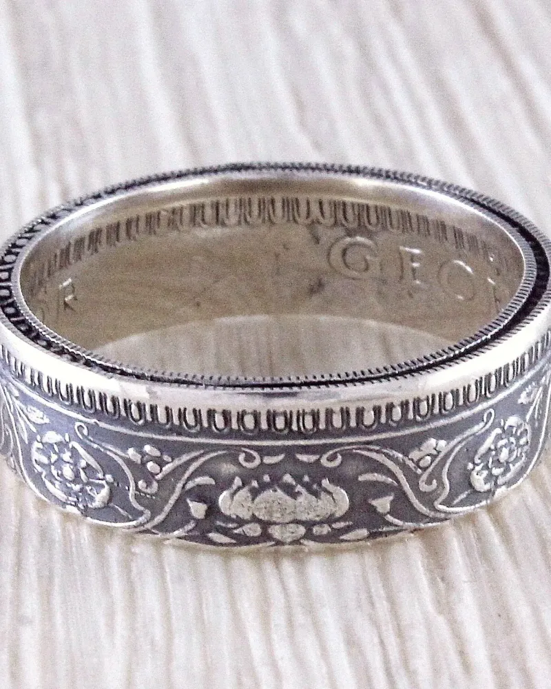 Серебряное кольцо из монеты: Азия и Африка — Индия, 1/2 рупии