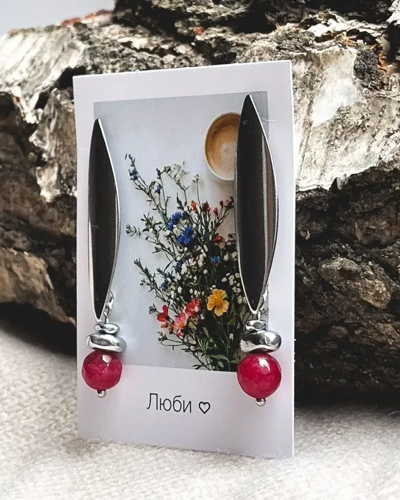 Серьги из халцедона и гематита
