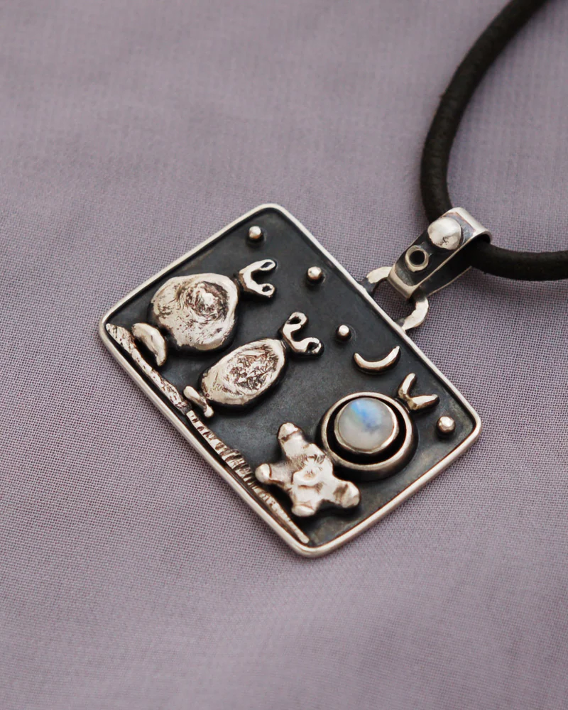 Кулон Адуляр "Есть Контакт"