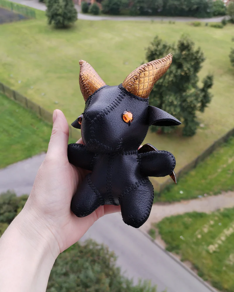 Игрушка Дракон — Питон. Бронза