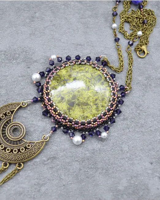Авторский кулон со змеевиком и Swarovski
