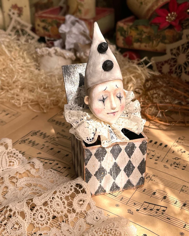 Уникальные игрушки “Jack in the Box”