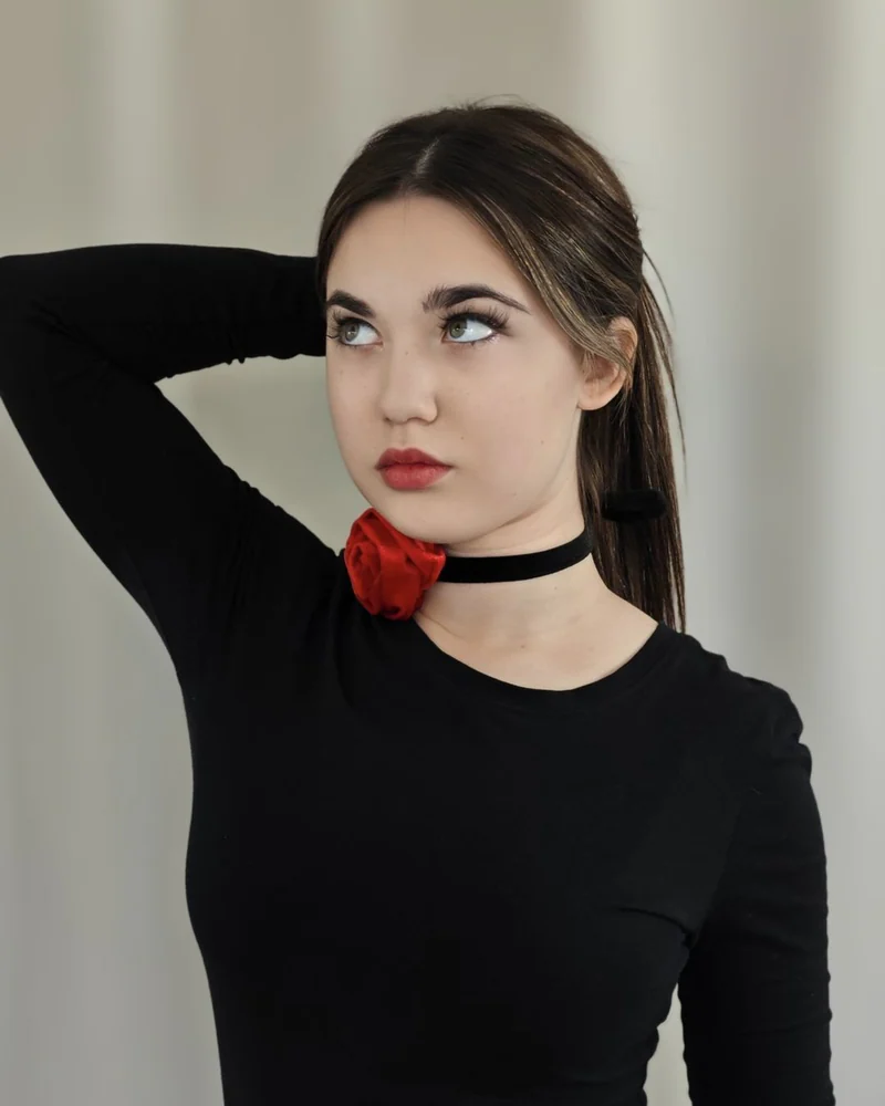Роза + галстук шнур бархатная