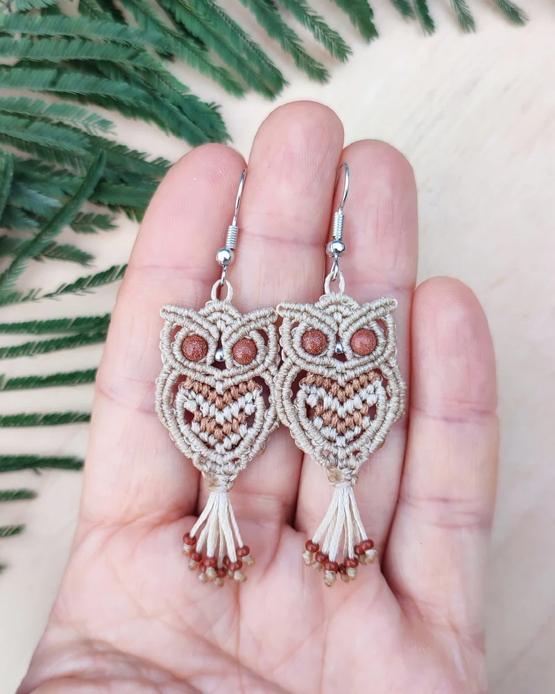 Серьги макраме «Совы» — Бежевые с коричневым