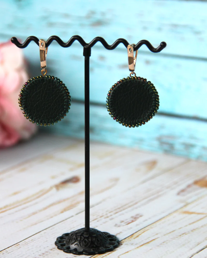Серьги из бисера — Зеленый/Коричневый